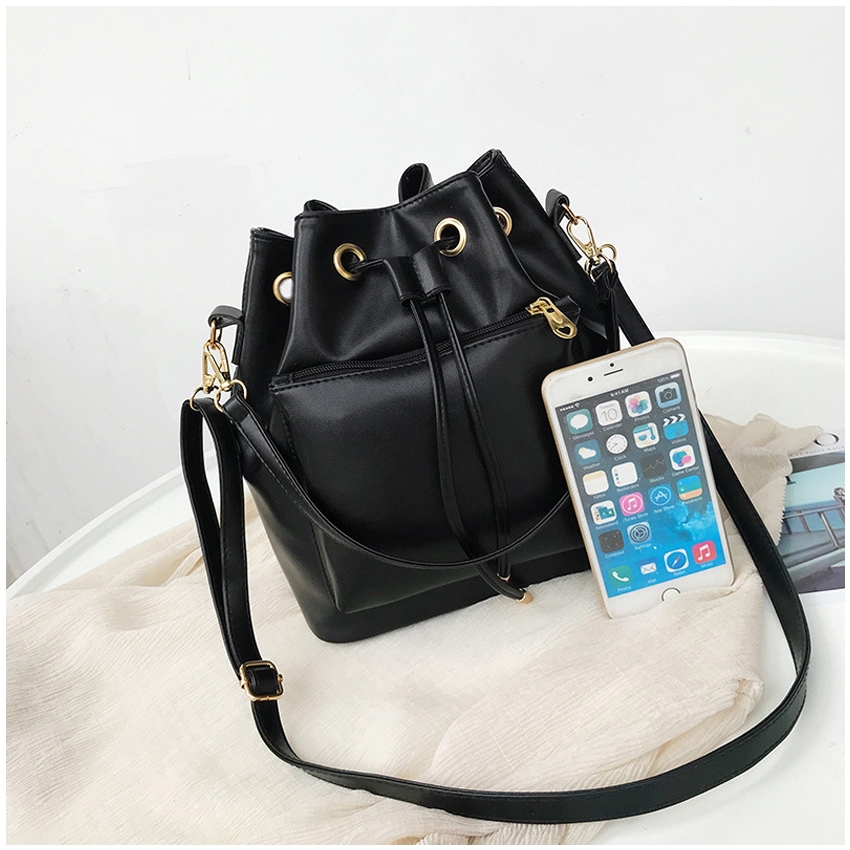 KW80500 BUCKET BAG BLACK