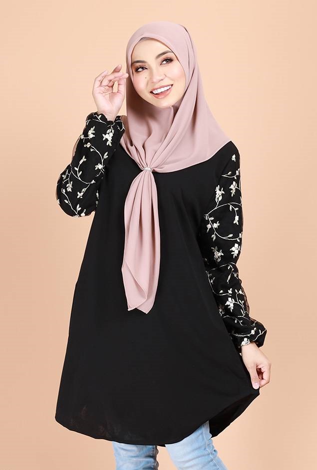 QA-693 MUSLIMAH BLOUSE BLACK