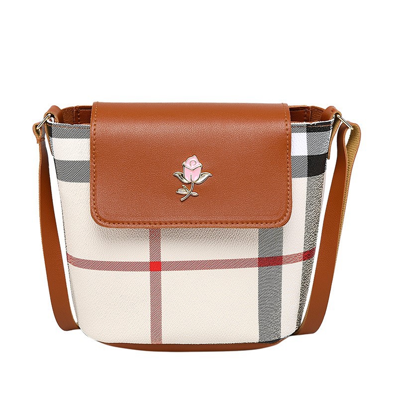 KW80555 CUTE CHECKER BAG BROWN