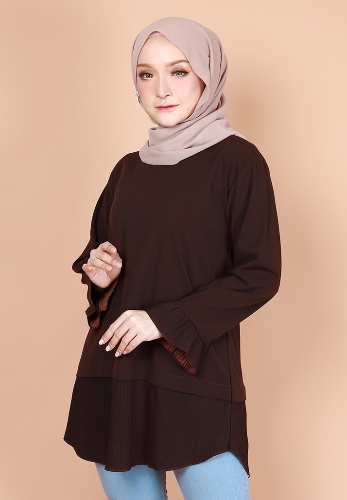 QA-738 PLEATED PLAIN BLOUSE DARK BROWN