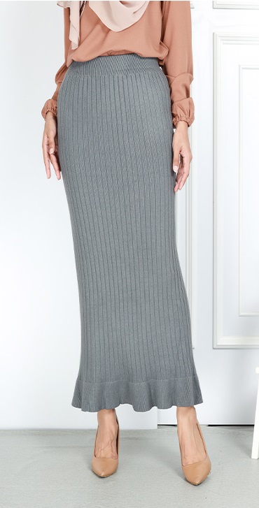 QA-769 KNITTED LONG SKIRT LIGHT GREY