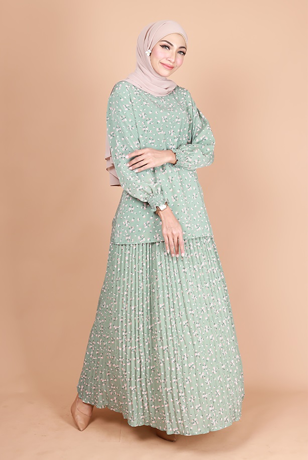 QA-766 LOVELY PRINTED SET WEAR MINT