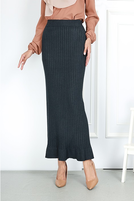 QA-769 KNITTED LONG SKIRT DARK GREY