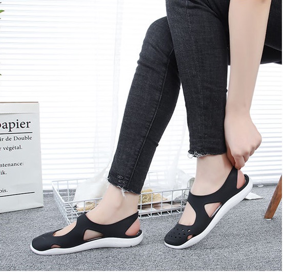 QA-773 SLIP ON FLAT SANDAL BLACK