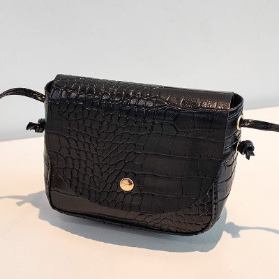 KW80864 Casual Sling Handbag Black