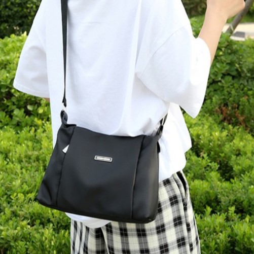 KW80899 Korean Crosssbody Handbag Black