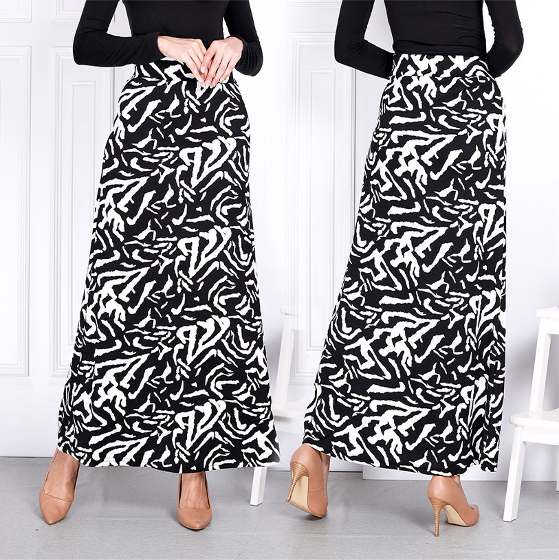 QA-830 PRINTED A LINE SKIRT 05