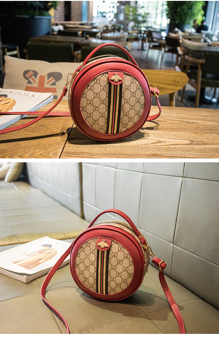 QA-861 - Stylish Round Sling Bag Red